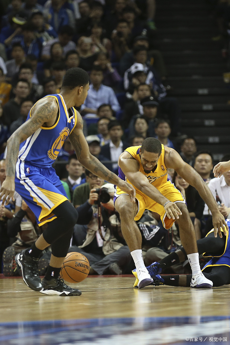 爱游戏下载-太阳横扫凯尔特人，杜兰特统治全场